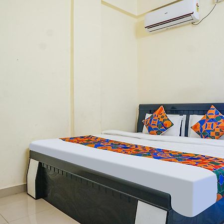 OYO 60685 Hotel Vaishnav Inn Talegaon Dabhade Eksteriør bilde